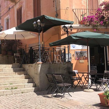 Locanda Genovese 20 La Maddalena  Eksteriør bilde